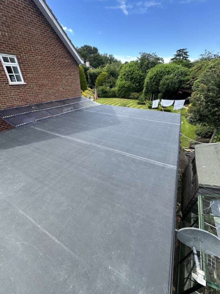 New EPDM Flat Rubber Roof Gerrards Cross