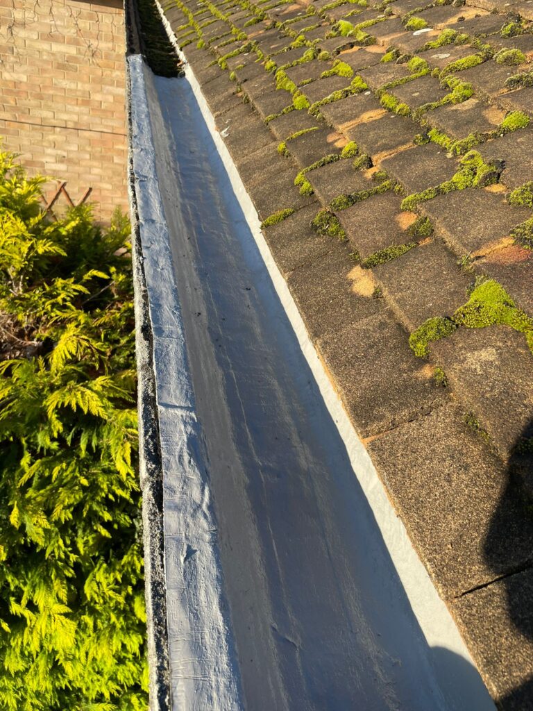 Gutters Clean and Reseal in High Wycombe